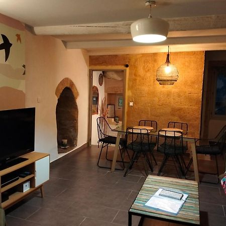 Maison De Village Familiale Pont Du Gard, Toit Terrasse, Barbecue, Fibre Вер-Пон-дю-Гар Екстер'єр фото