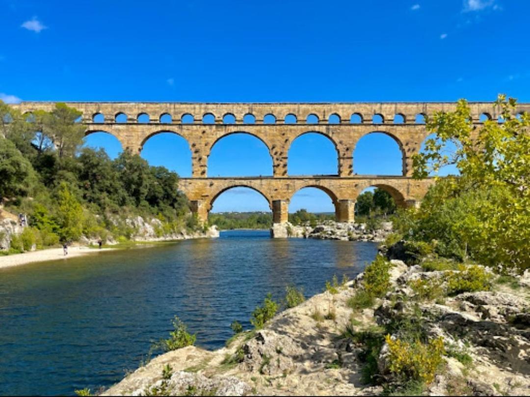 Maison De Village Familiale Pont Du Gard, Toit Terrasse, Barbecue, Fibre Вер-Пон-дю-Гар Екстер'єр фото